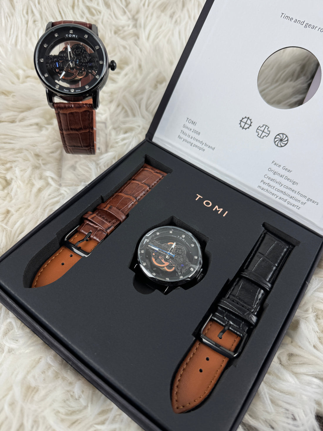 2 Strap's Tomi  Watch